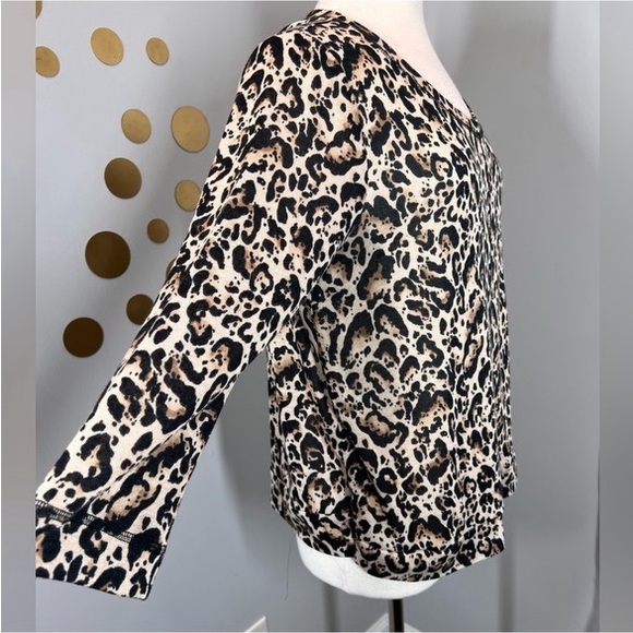 EUC Jones New York Sport Animal Print Top - Picture 2 of 6